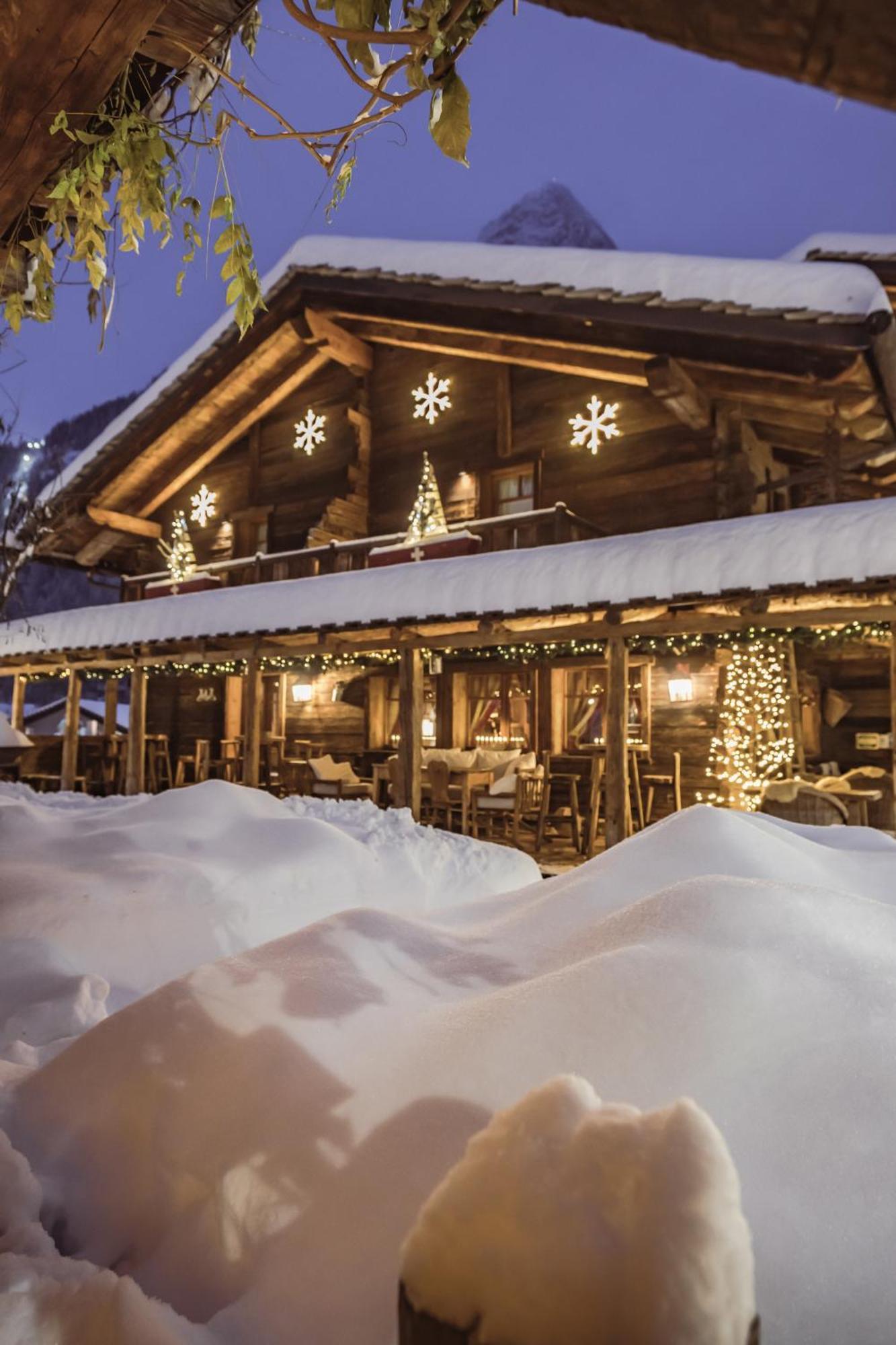 Chalet Svizzero Courmayeur Exterior photo