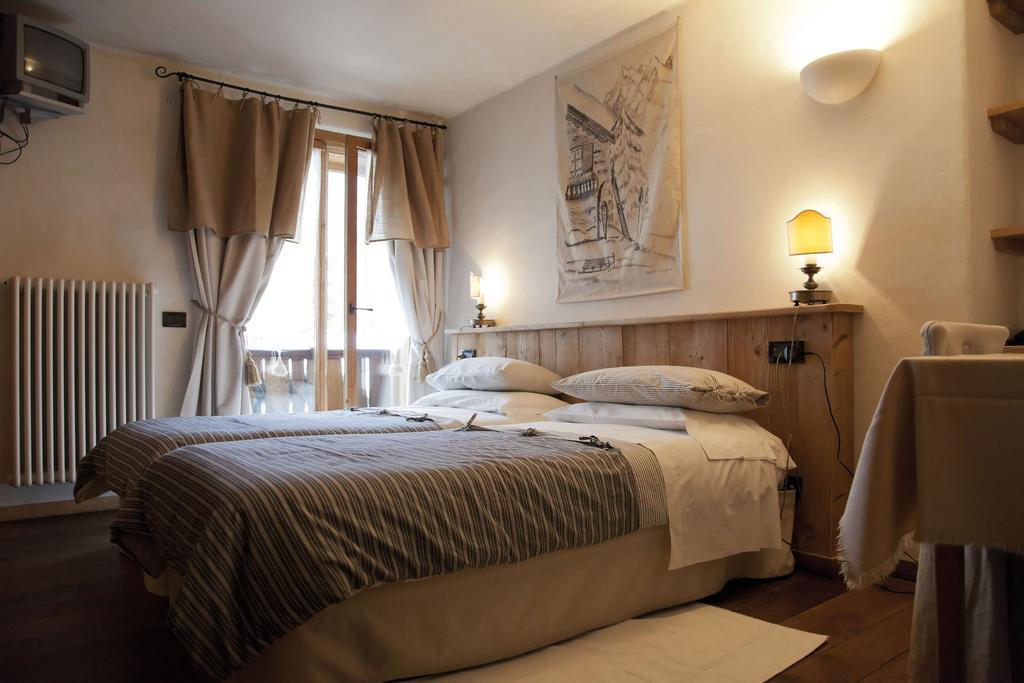 Chalet Svizzero Courmayeur Exterior photo